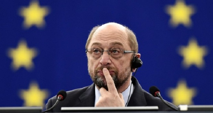 Allemagne: Schulz renonce à la chancellerie